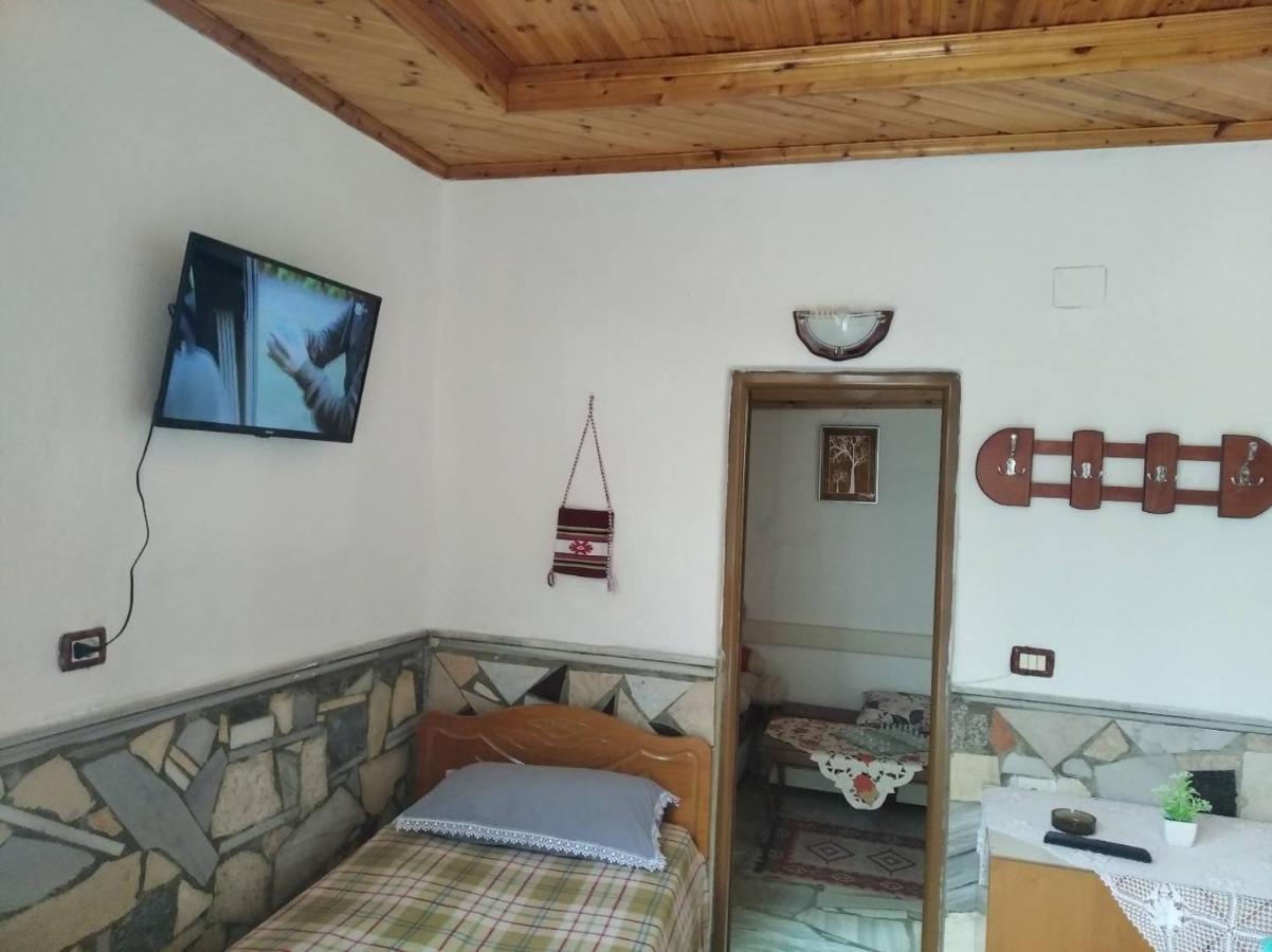 Gjirokastër Guest House Bake المظهر الخارجي الصورة