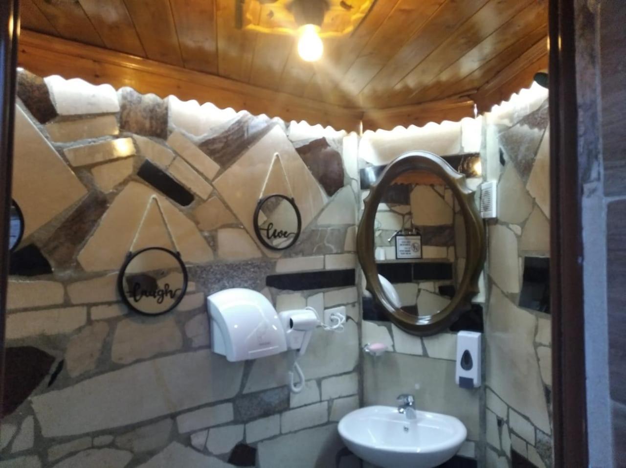 Gjirokastër Guest House Bake المظهر الخارجي الصورة