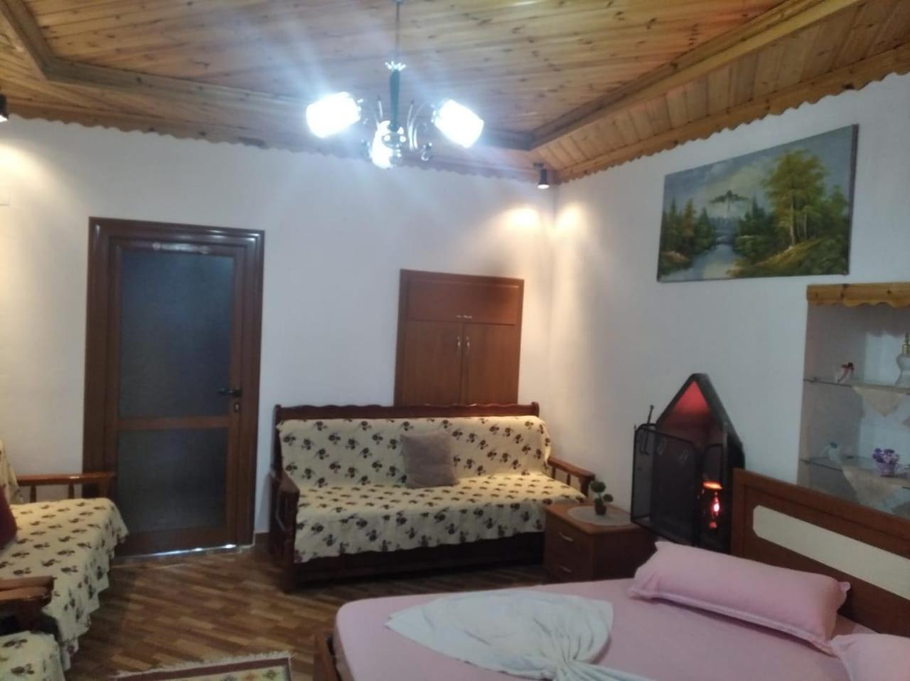 Gjirokastër Guest House Bake المظهر الخارجي الصورة