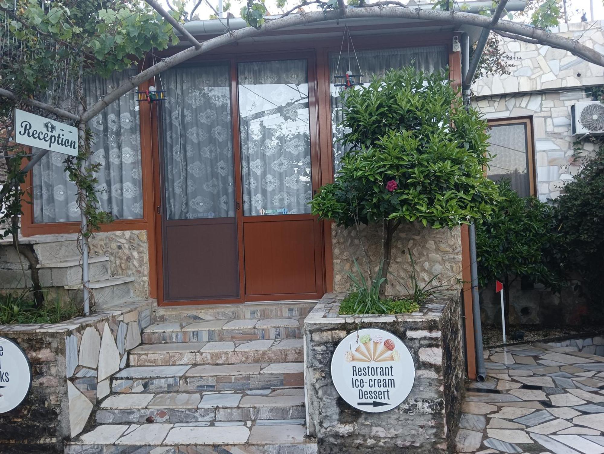 Gjirokastër Guest House Bake المظهر الخارجي الصورة