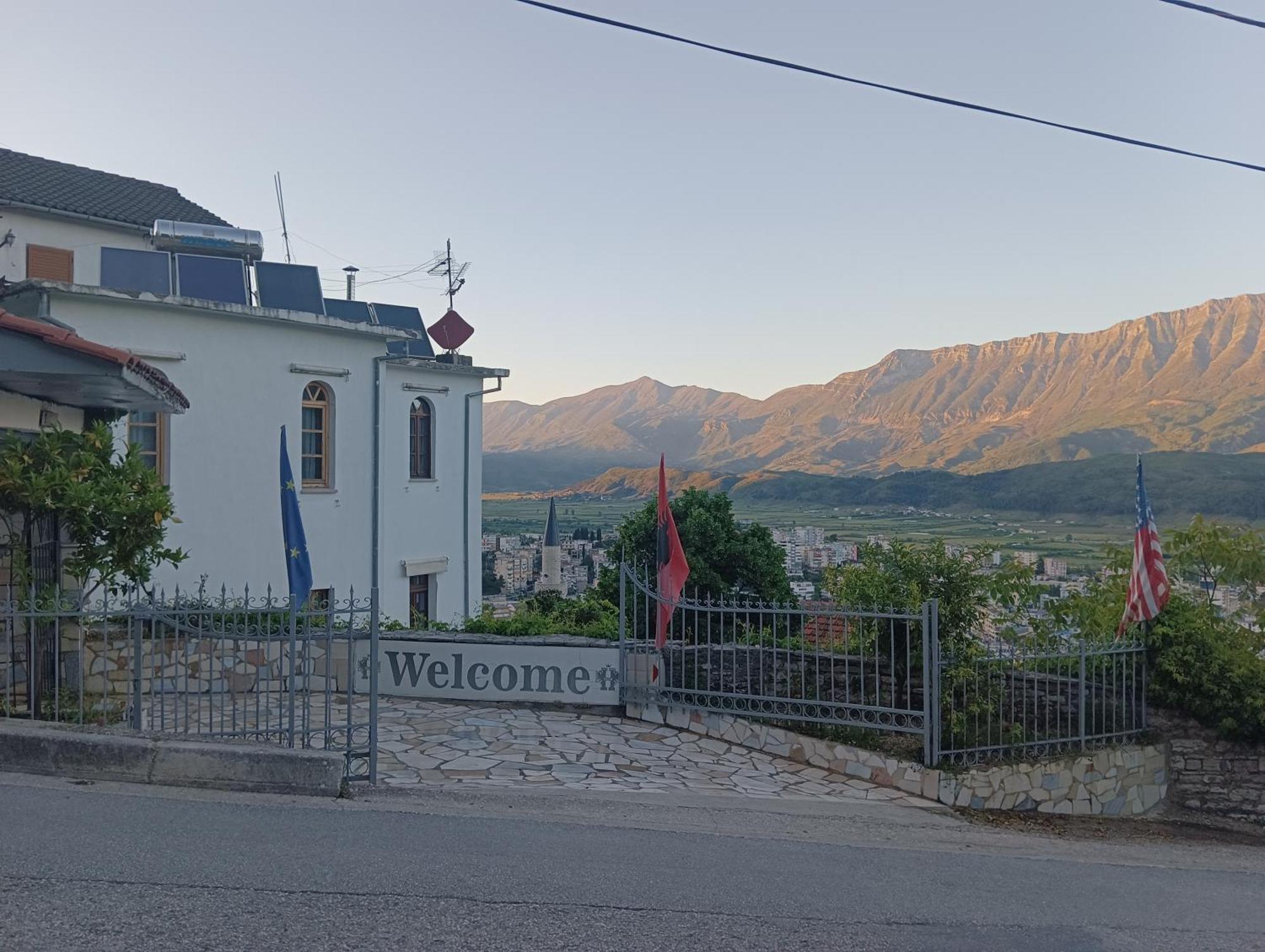 Gjirokastër Guest House Bake المظهر الخارجي الصورة